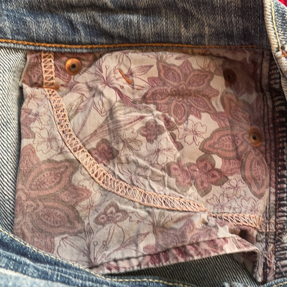 Abercrombie & Finch Low Rise Bootcut Jeans | 0R - Picture 13 of 15